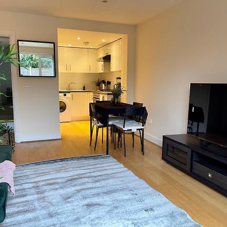 Mapesbury Dell Apartment 런던 외부 사진